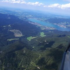 Flugwegposition um 14:39:57: Aufgenommen in der Nähe von Miesbach, Deutschland in 2106 Meter